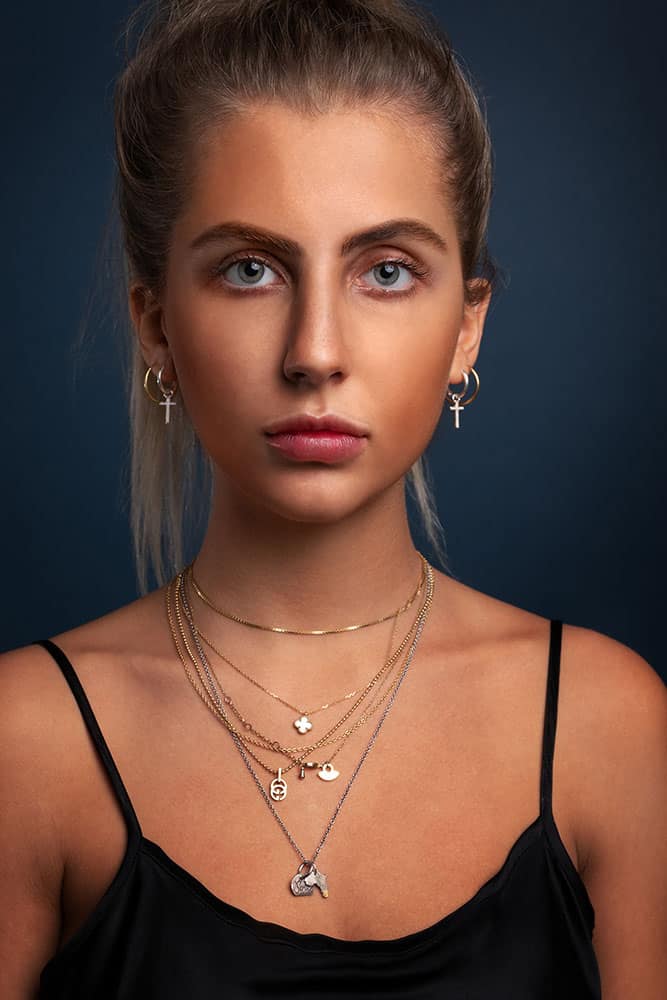 Zora Portrait Schmuck